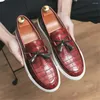 Swobodny buty moccasin leniwa oryginalne białe męskie buty Buty Spring Man Sports VIP Link