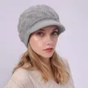 Visors de lã malha boina ha inverno feminino mantém um boné quente de cabo de crochê de crochê de crochê com viseira engrosse lady capô