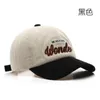 Ball Caps Damskie jesień i zimowe blokowanie litera Corduroy Cap Sports Sports Męsę ciepłe ochronę ucha Baseball H240425