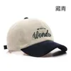 Ball Caps Damskie jesień i zimowe blokowanie litera Corduroy Cap Sports Sports Męsę ciepłe ochronę ucha Baseball H240425