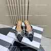 Aquazzura Strass -PVC PVC Mules Slipper Stiletto Ferse Flache Sandalen Kristall Offene High Heels Schuhe Schoenen Frauen Luxusdesigner Slipper Müller Flat Putschern