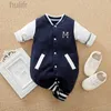 Rompers Baby Long à manches à manches à manches longues Spring and Automne Boys and Girls Baseball Suisse Broidered Cotton Soft 0-18m One Piece Set D240425