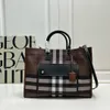 Lyxdesignersväskor Freya Classic Birch Brown Plaid Tote Bag Mirror Quality Women's Crossbody Bag Shopping Bag Business Leisure Fashion Bag