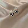 Boucles d'oreilles S925 aiguille argentée perle noir et blanc plaid love dames moderne tempérament léger luxe