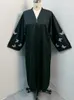 Abbigliamento etnico Eid Abayas musulmani per donne ricamo a farfalla cerniera di cardigan Abaya Caftan Ramadan Dubai Arab Long Robe 2024