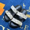 Größe 35-45 BOM DIA SLIDE Luxus Mann Designer Sandalen Frauen Pantoffeln Sommerflats Plattform-Pantoffeln