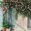 Dekorative Blumen 6,5ft Rose Vine künstliche falsche Seidenblumblumwand Hanging Garland Rattan für Home Party Garten Hochzeitsdekoration