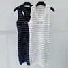 Grundläggande avslappnade klänningar Designer Brand High Version 24 Summer New M Family Stripe Sleeveless Slim Fit Sticke Dress Q8XB