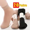 Chaussettes de femmes 20 paires transparentes minces pour la couleur de peau en nylon femelle féminine l'été courte chauque élastique meias