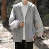 남성과 여성을위한 야외 가벼운 선 스크린 슈트 여름 아이스 실크 후드 아스트리트 슈트 미국 기능 유행 커플 재킷