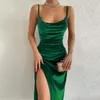 2024 Robe de soirée élégante pour les femmes Summer Velvet Midi Bodycon Dres sans manches au large des épaules sans dossier de fête de fête 240417