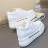 Scarpe casual Accennato e Slim Wear Cleugh White Light Sneaker Plus-Size Sneaker Tround Toe Scheda piccola