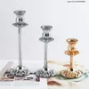 Titulares de vela Gold / Silver Iron Holder Creative Metal Wedding Table Decoracion Candlestick para Ornamento de Desktop Swieczniki