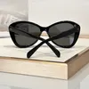 Lunettes de soleil noir papillon Lens gris foncé 40270 Femmes Men Summer Shades Sunnies Lunettes de Soleil UV400 Eyewear