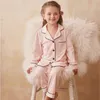 女の子のプリンセスピンクターンダウンカラーパジャマセット。toddlerキッズ長袖パジャマセットスリープウェア。子供服240418