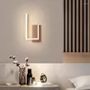 Lampe murale style européen LED moderne personnalité minimaliste chambre créative chambre à coucher doré de la maison dorée lamplb100913