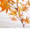 Décorations intérieures Fleurs Artificiel Maple Leaf Green Landscape Garden Decoration Plastic Red Maple Automne Leaves LL