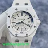 Orologio da polso Crystal AP Royal Oak Offshore Series 15707CB White Ceramic Mens Watch con orologio meccanico automatico di colore blu e bianco abbinato 42mm