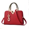 Luxurys Designers Bags Fashion Femmes Sac Sacs de messager en cuir de sac Classic Fashion Fashion Lady Taps Hands Sacs Purse 10-13442