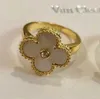 Anneau unique pour les hommes et les femmes hautes chanceuses à quatre feuilles Ring Feme