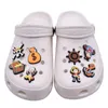 19Colors Boys One Piece Figures anime charmes en gros Enfance Mémoires de caricatures drôles Cartons de dessins accessoires de chaussures PVC Décoration Boucle Soft Rubber Clog Charmes