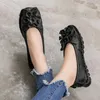 Buty swobodne kobiety poślizgną się na mokasynach jazdy vingtage aplikacje ręcznie robione wygodne, prawdziwe skórzane spacery na zewnątrz