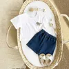 Шепа набора одежды Summer Boys одежда 2pcs детская футболка с короткими рукавами+шорты спортивная одежда динозавра вышива