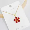 Colliers de pendentif mode rétro luxueux sauvage européen et américain couleur zircon fleurie rouge collier pendentif pendentif de chaîne de la clavicule