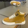 Scarpe casual piatti stivaletti ad alto top hip hop skate rotonde uomini atletici allacciati allenatori stivali da sneaker in gomma sportiva