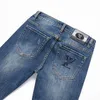 メンズのためのデザイナージーンズ2024男性用の新しいスタイルのジーンズ、洗浄されたスタイルの男性、弾力性のあるスリムフィット小さなストレートレッグデニムパンツファッションパンツ