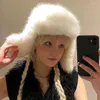ベレット韓国の模倣女性のためのミンク爆撃機秋と冬の肥厚暖かい耳の保護帽子屋外かわいいぬいぐるみスキーキャップ