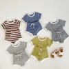 Kleidungssets 0-3 Y Baby Kleidungsstück kurze Jungenanzug Waffel Girls T-Shirt und Shorts 2 PCs Tee Anzug H240425