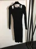Runway Dresses Designer Nya Nanyou Women's Dumesa Metal Shoulder Buckle Sexig Slim Fit Long Sleeve Sticked Dress Ghe1