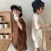 Одежда набор детского летнего костюма для мальчиков и девочек японские простые слабые хлопковые детские шорты с короткими рукавами с двумя частями