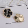 Lyxdesignerörhängen Studs Classic Double Letter Floral Brass smycken Packa upp kvinnors bröllopspresenter