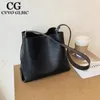 Bolsos de hombro CVVO GLMC PU Cuero Bucket Crossbody Bags para mujeres 2024 Manos de colores sólidos de lujo de moda