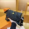 Nieuwe brede schoudertasje lelie kettingzak nieuwe schouder crossbody tas lederen tas designer tas avond tas print slot draagtas