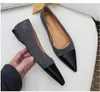 Buty swobodne C355 Najwyższej jakości plus duże kobiety płaskie spiczaste palce u nogi na damie eleganckie obuwie dla dziewcząt