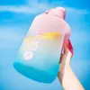 Tumblers 2.4L Hushåll Portable Handle Water Bottle For Children Plastic Straw Cup With Lid Drinkware Kitchen Kettle H240425