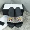 Erkek kadınlar tasarımcı sandalyeler üzerindeki luksuz masalı slayt sliipper floral brocade italy brand flip flop stripped beach sandles rubber flat loafers shoes