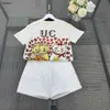 Luxury Baby Tracksuits Summer Girls Set Kids Designer Ubrania Rozmiar 100-150 cm Śliczny kota wzór okrągłego szyi i szorty 24 kwietnia