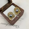 Nieuwe geometrische uitgeholde grote pareloorbellen ring modieuze en elegante hand versierde oorbellen sieraden ear-9910