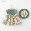 Robes de fille 2 PCS Nouveau d'été bébé fille fille florale fille sans manches coton pur coton nouveau-né robe d'anniversaire vient avec un chapeau de soleil d240425