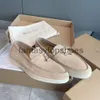 Loro Piano LP Summer Mens Charms أحذية عارضة أحذية مشوية شقة منخفضة أعلى من جلد الغزال من جلد البقر Oxfords moccasins الراحة المطاطية الوحيدة المشي مع مربع EU38-45