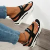 Lässige Schuhe Sandalen für Frauen Sommer dicker einziger trendiger römischer Keil Frauen luxuriöser Flip Flop High Heels Sandalias Mujer
