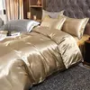 Luxury Rayon Satin Bedding Set Däcke Cover Single Double King Size Kit 2PCS3PCS4PCS Bed Linen 240425