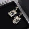 Pendientes de diseño de lujo para mujeres Stud Doble letra doble Joya de latón Pendientes Regalo de joyería de lujo