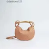 Torby splotowe Wzory wysokiej torby Botteega Duża rękojeść sardyna High-end crossbody torebka na ramię Venata Mała pojedyncza lekka dama Designer D73C