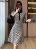 Casual Dresses Vintage Plaid Jacquard Sticked Short Dress for Women Streetwear Zipper Turtleneck Long Sleeve A-Line Pullover tröja