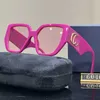 Lunettes de soleil Designer Luxury For Women Men Men Style Summer Summer Polaris Sun Glasses Lignes avec lettres Unisexe Box 45L1